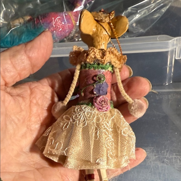 Katherine's Collection Mouse Figurine with Pink and Gold Details - Picture 6 of 7